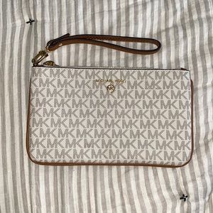 Michael Kors Wristlet
